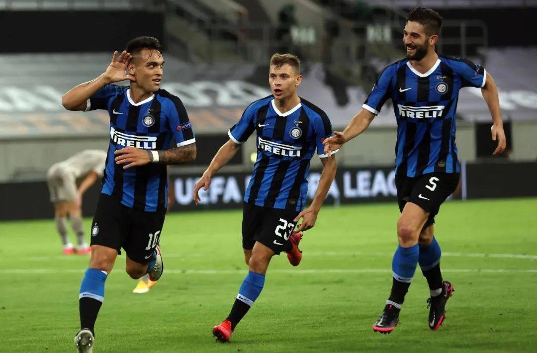 也肩负着为 也肩负着为