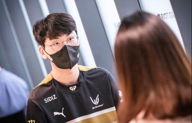 春亚泰在关 春亚泰在关