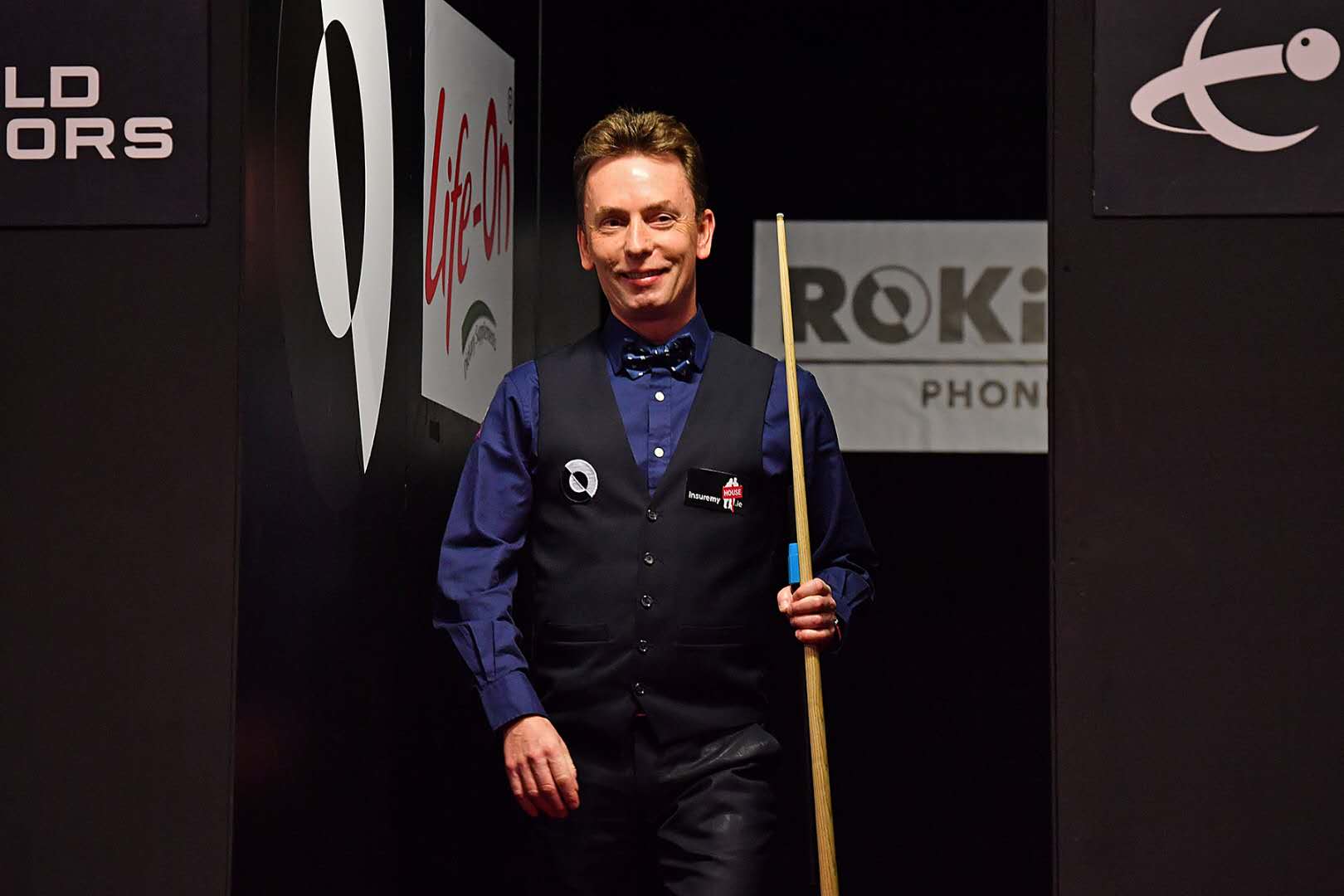 却常被舞台 却常被舞台