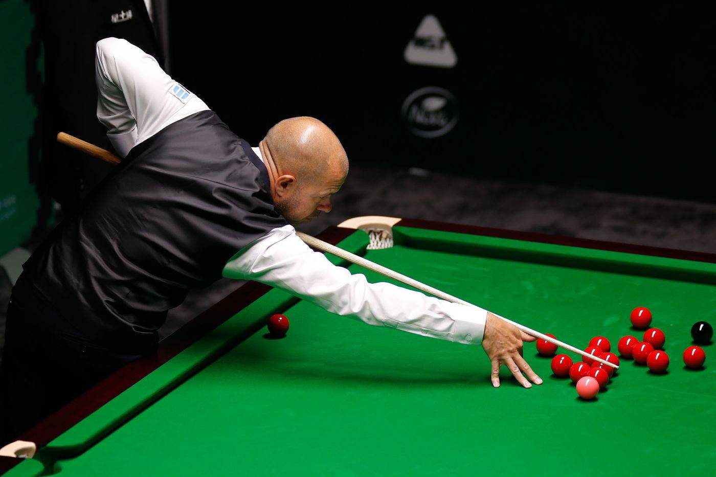 再满足于 再满足于